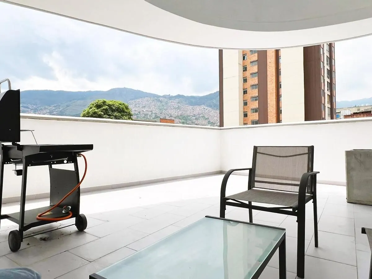 Apartamento Con Terraza Y Vista En 메딜린 아파트